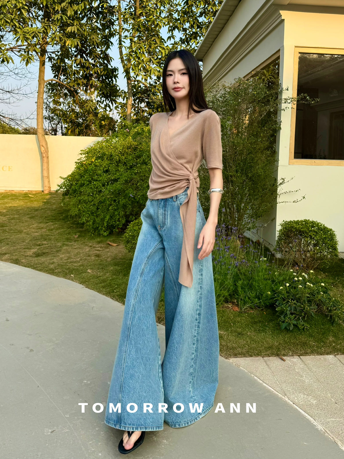 TOMORROW ANN Spring 2026 High-Waisted Deconstructed Wide-Leg Jeans