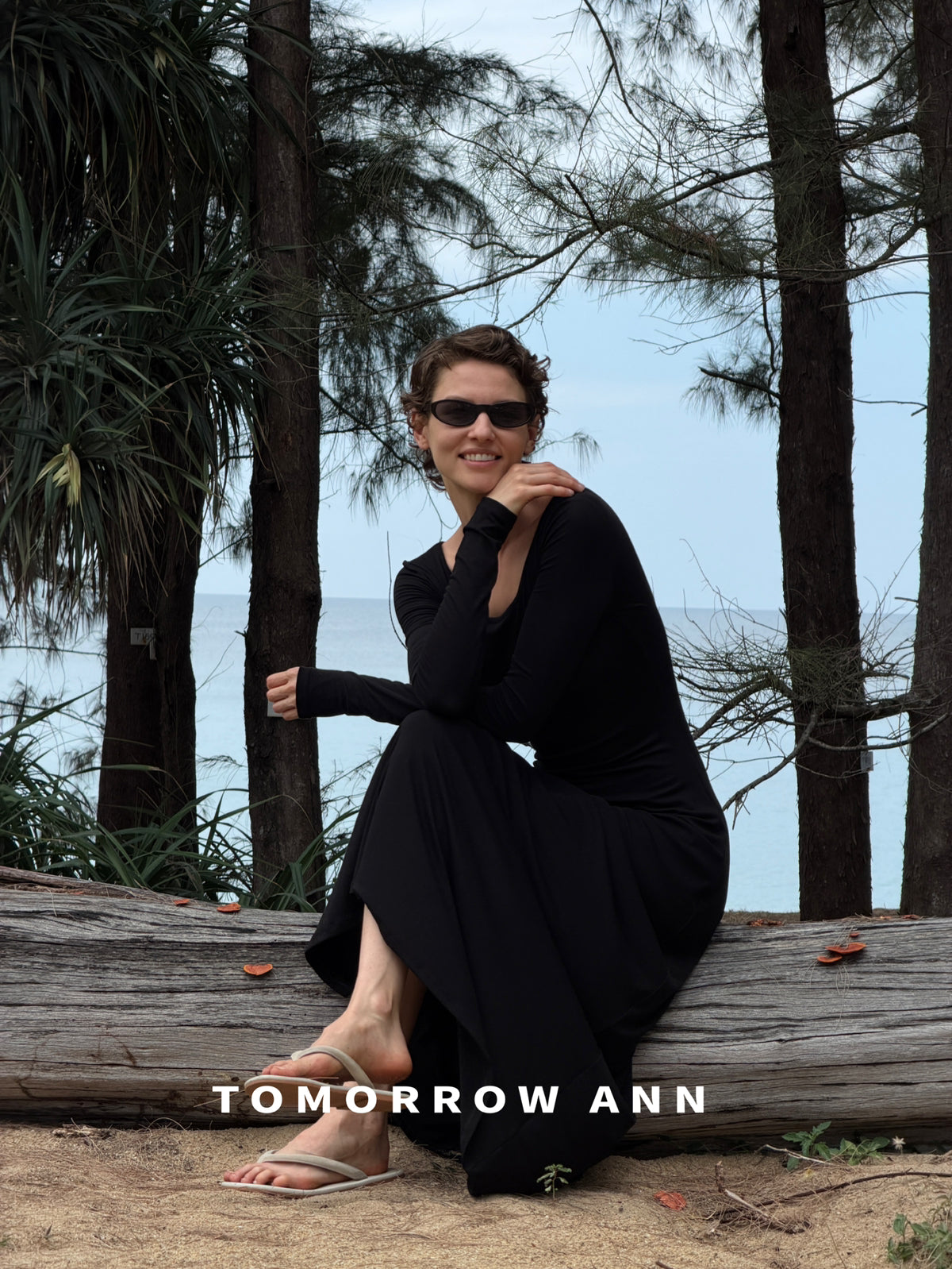 TOMORROW ANN Early Spring Minimalist Backless Lace-Up Casual Maxi Dress