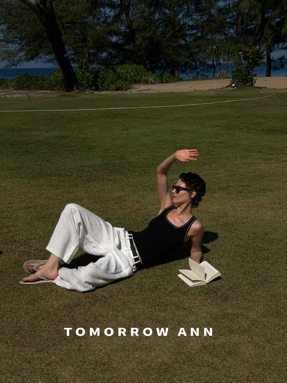 2026 Early Spring! [TOMORROW ANN] Minimalist Contrast Topstitch Slim Vest 12800# OZQ