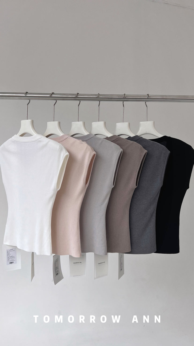 TOMORROW ANN Spring Elegant U-Neck Slim Fit Knit Short Sleeve Top