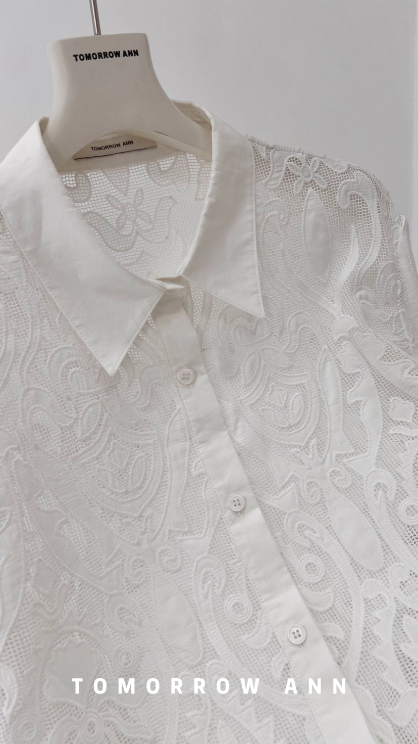 TOMORROW ANN Spring 2026 Elegant Embroidered Vacation Style Versatile Blouse