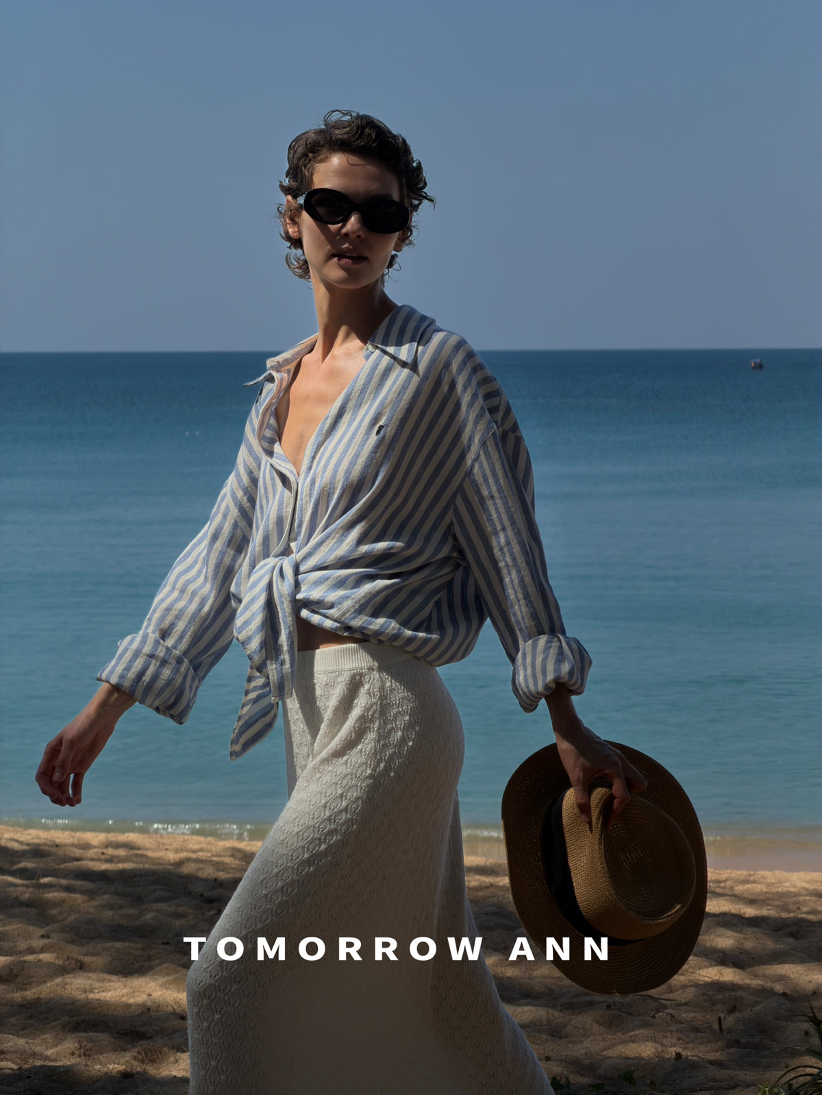 TOMORROW ANN Elegant Striped Commuter Fashion Shirt for Women - Early Spring Collection