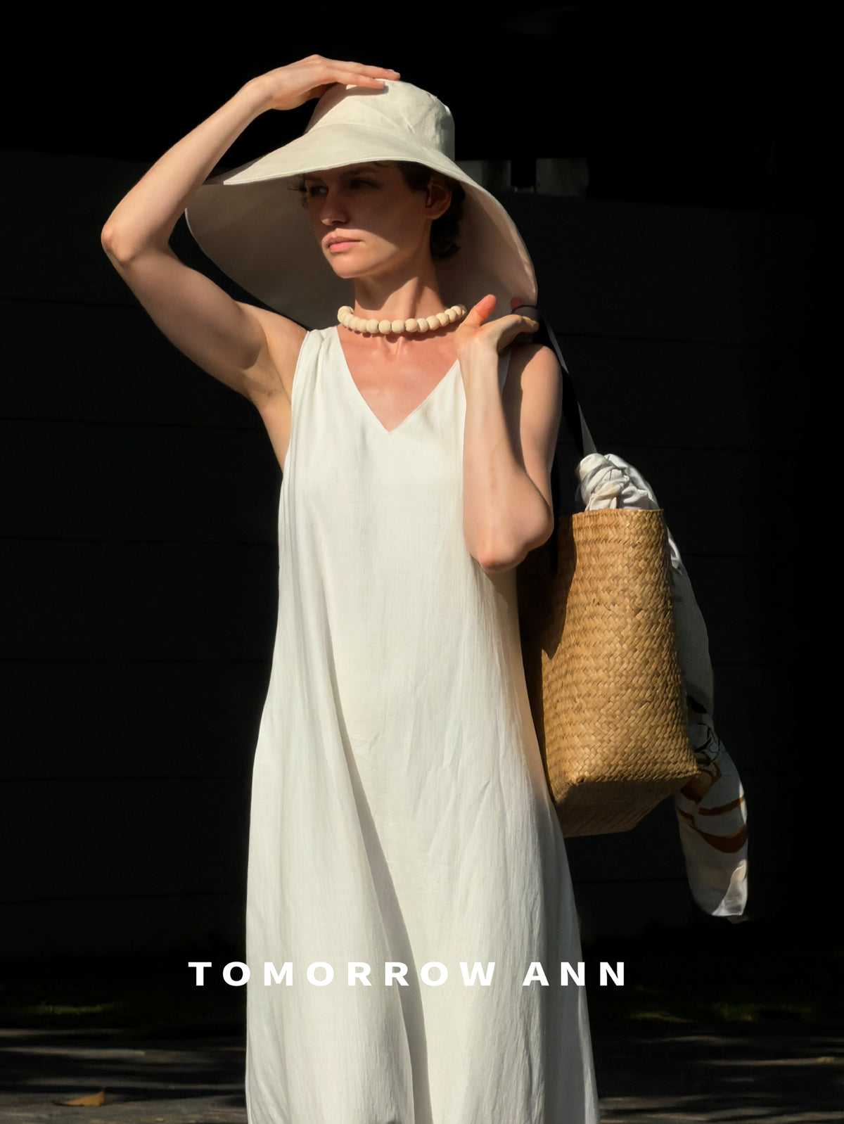 TOMORROW ANN 2026 Early Spring Minimalist V-Neck Loose Fashion Maxi Dress