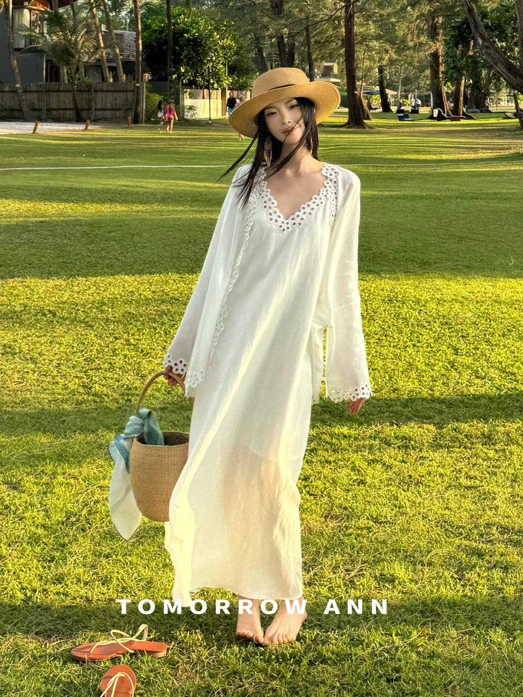 TOMORROW ANN Spring 2026 Elegant White Embroidery Cami Dress for Vacation