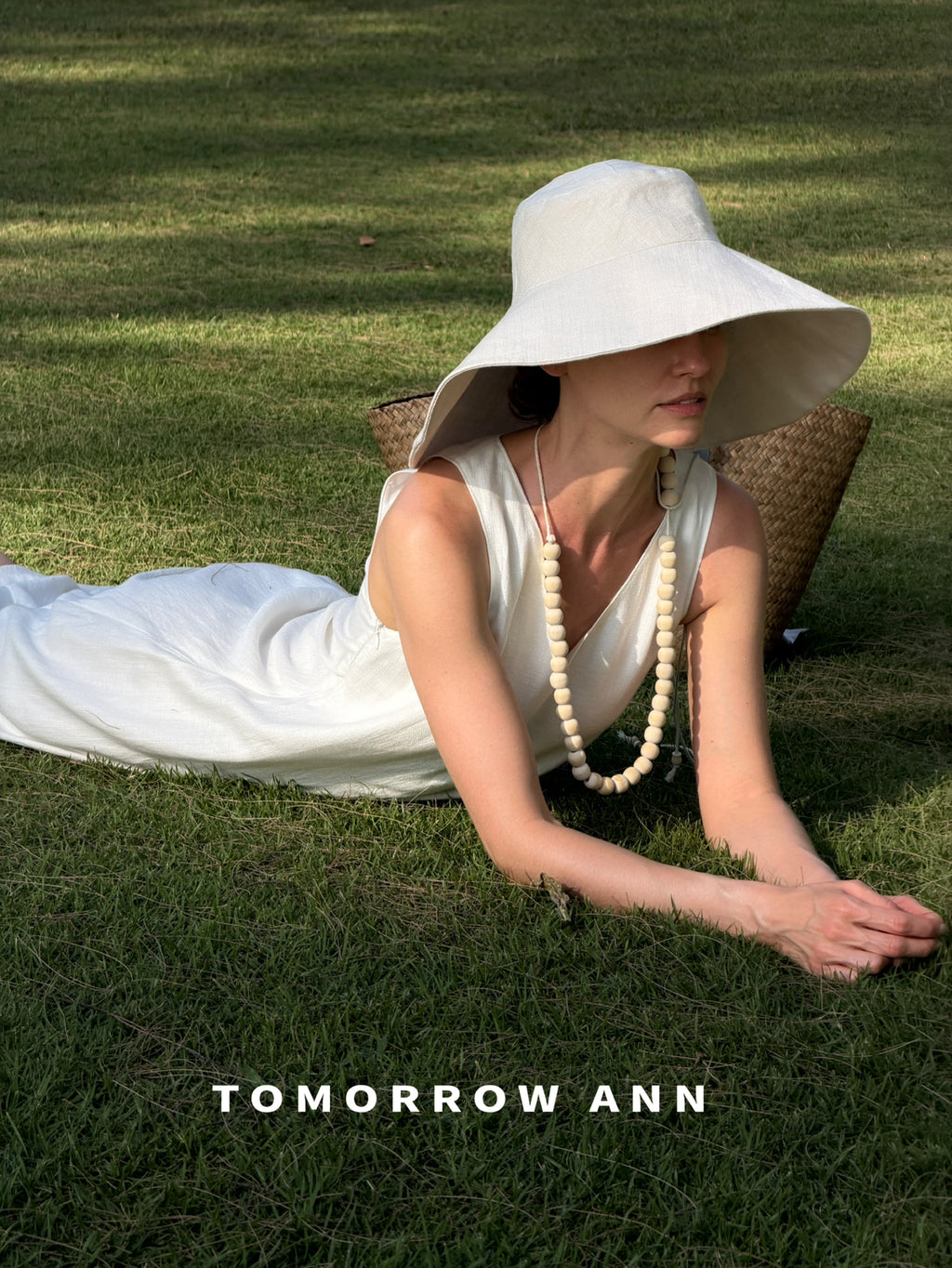 TOMORROW ANN 2026 Early Spring Minimalist V-Neck Loose Fashion Maxi Dress