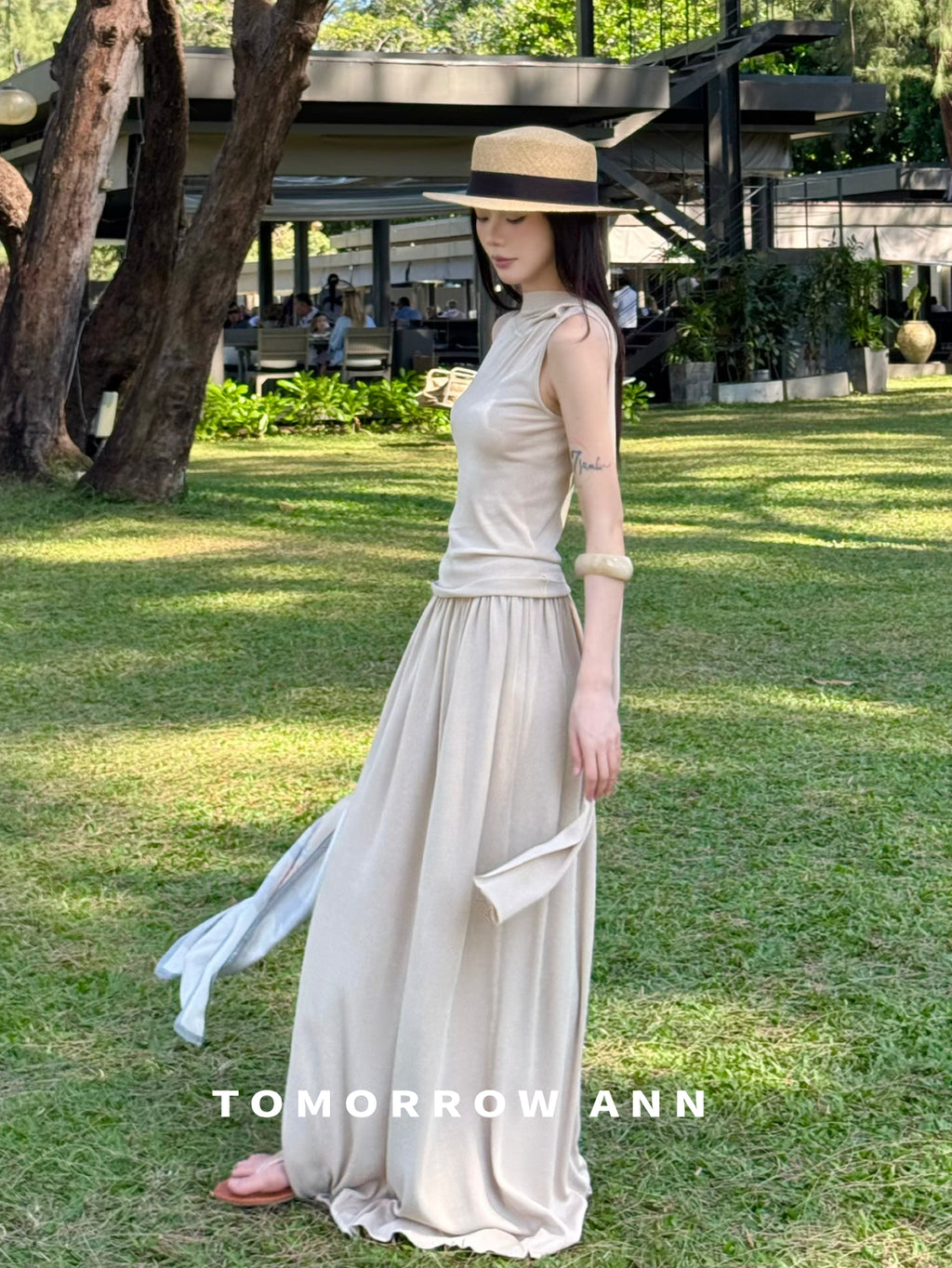 TOMORROW ANN Elegant Pleated High-Waist Slimming Maxi Skirt for 2026 Early Spring