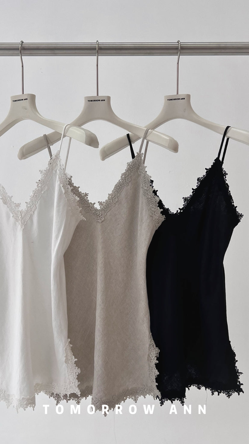 TOMORROW ANN Elegant Lace Trim Camisole - 2026 Spring Collection Chic Sleeveless Top