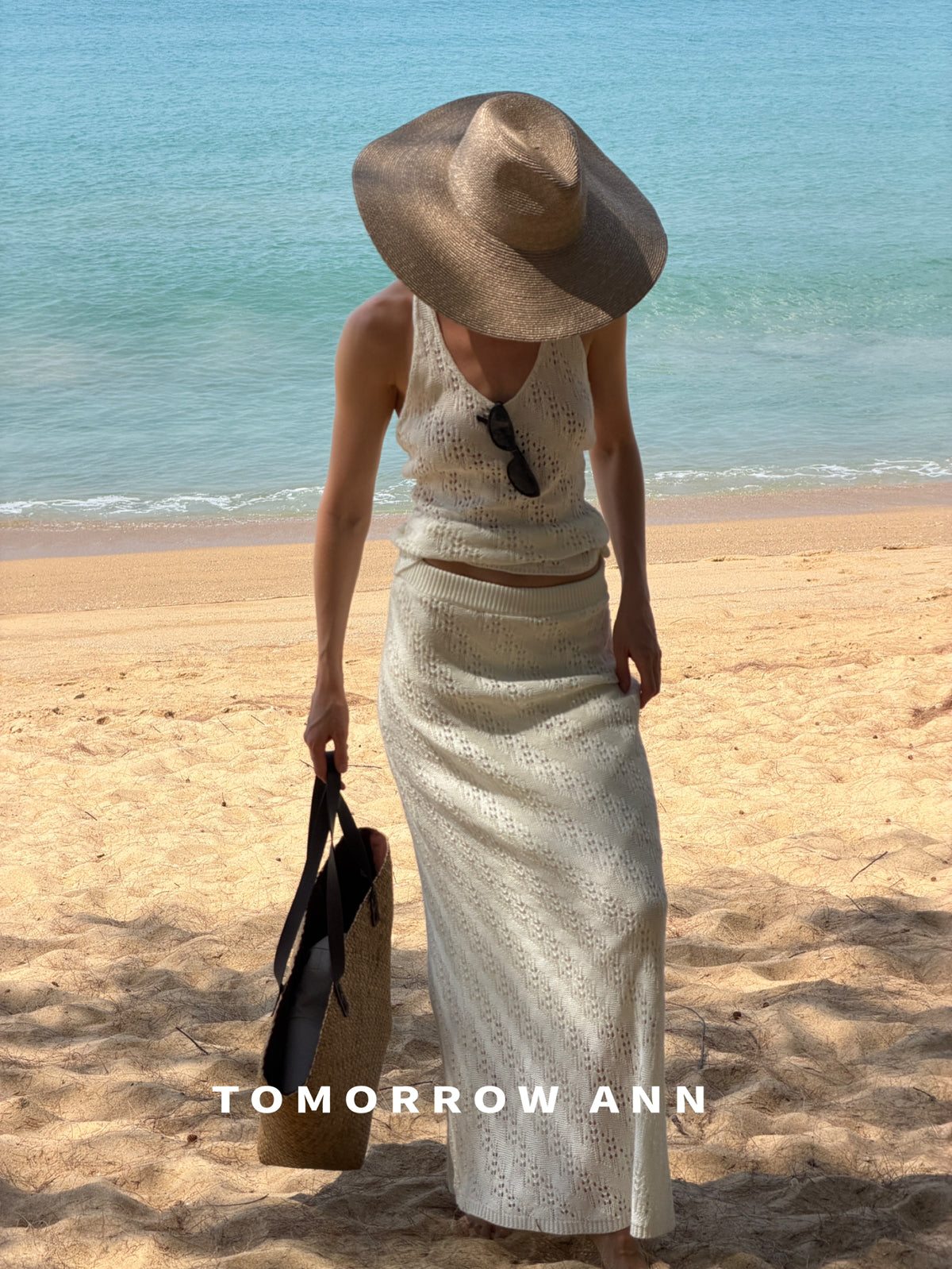 Early Spring 2026! 【TOMORROW ANN】Designer Versatile Halter Neck Fashion Vest 12731# OZQ