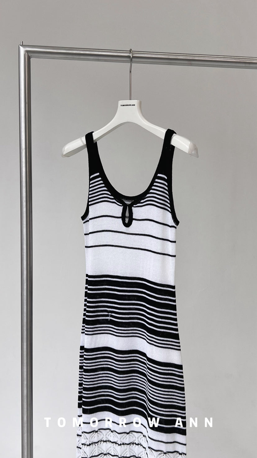 TOMORROW ANN Elegant Striped Casual Sleeveless Tank Maxi Dress - 2026 Early Spring Collection