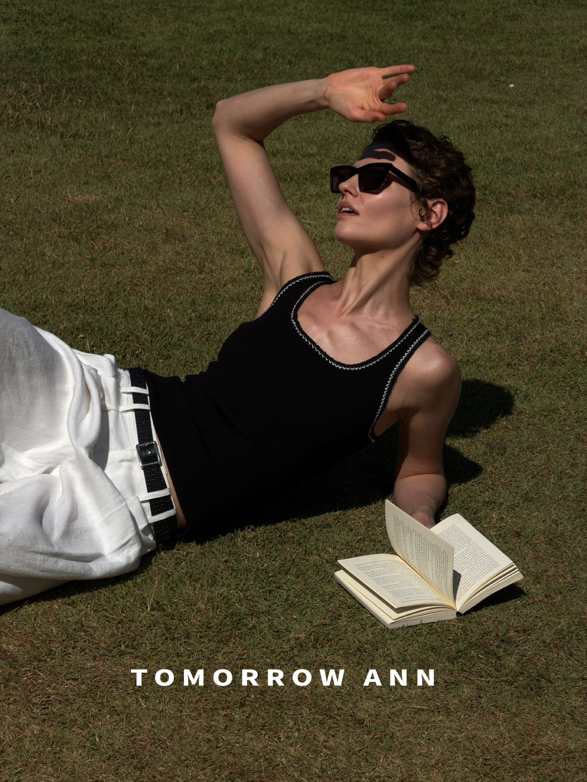 2026 Early Spring! [TOMORROW ANN] Minimalist Contrast Topstitch Slim Vest 12800# OZQ