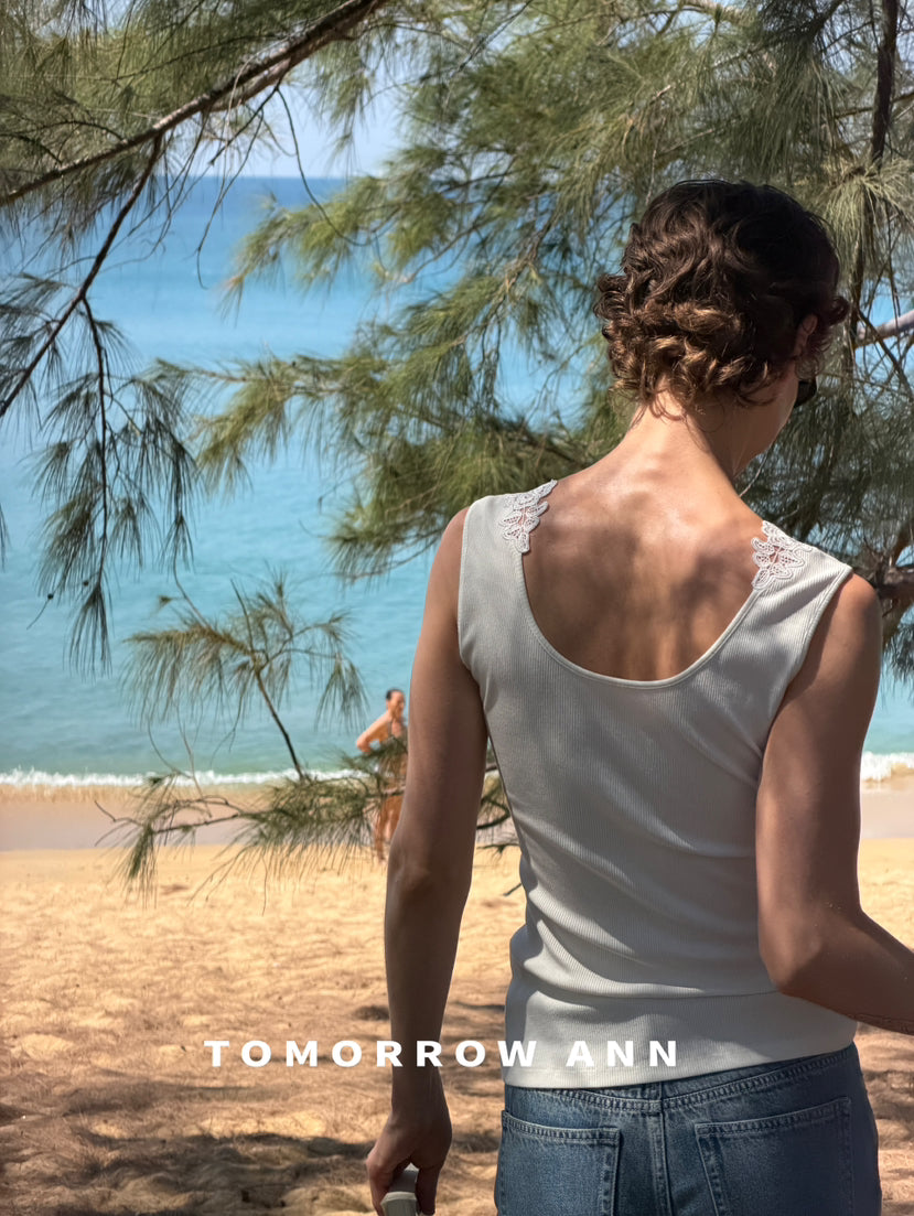 TOMORROW ANN Spring 2026 Elegant Lace Patchwork Slimming Tank Top