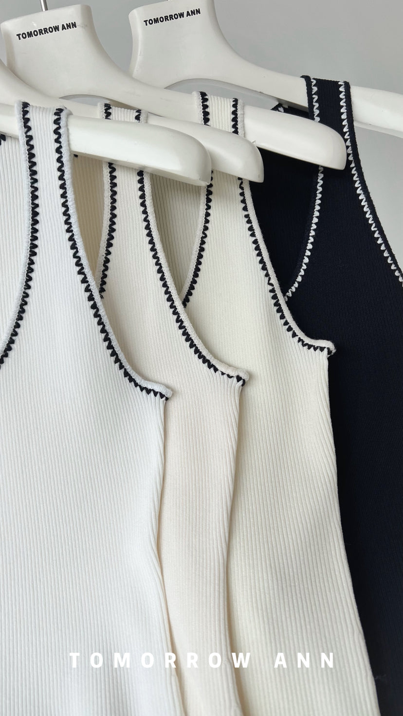 2026 Early Spring! [TOMORROW ANN] Minimalist Contrast Topstitch Slim Vest 12800# OZQ