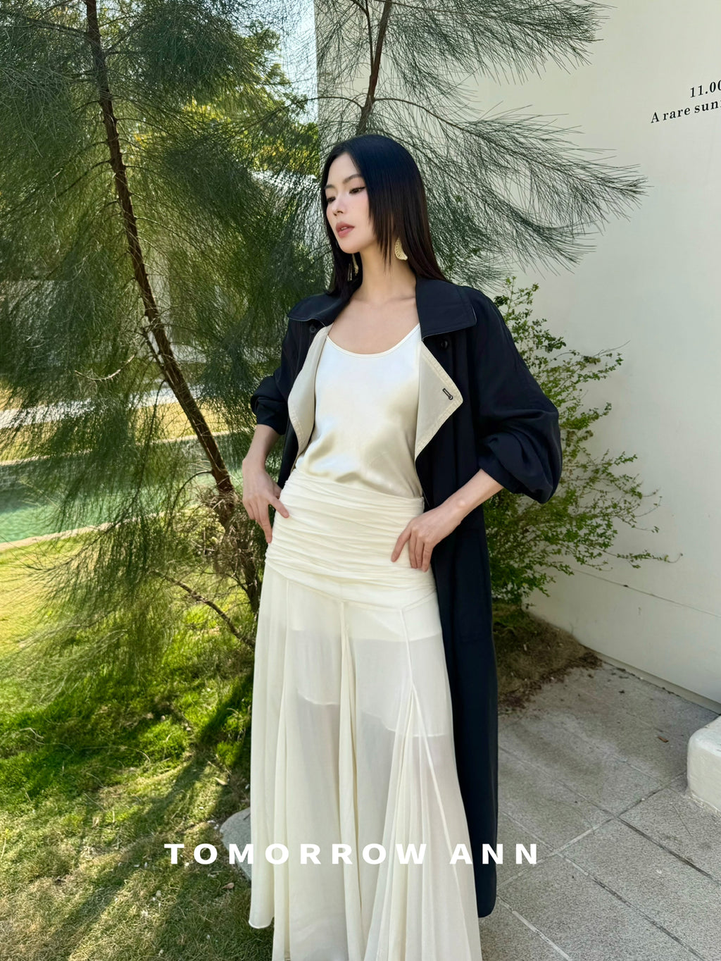 TOMORROW ANN 2026 Spring Collection! Elegant Relaxed Contrast Lapel Long Trench Coat with Belt