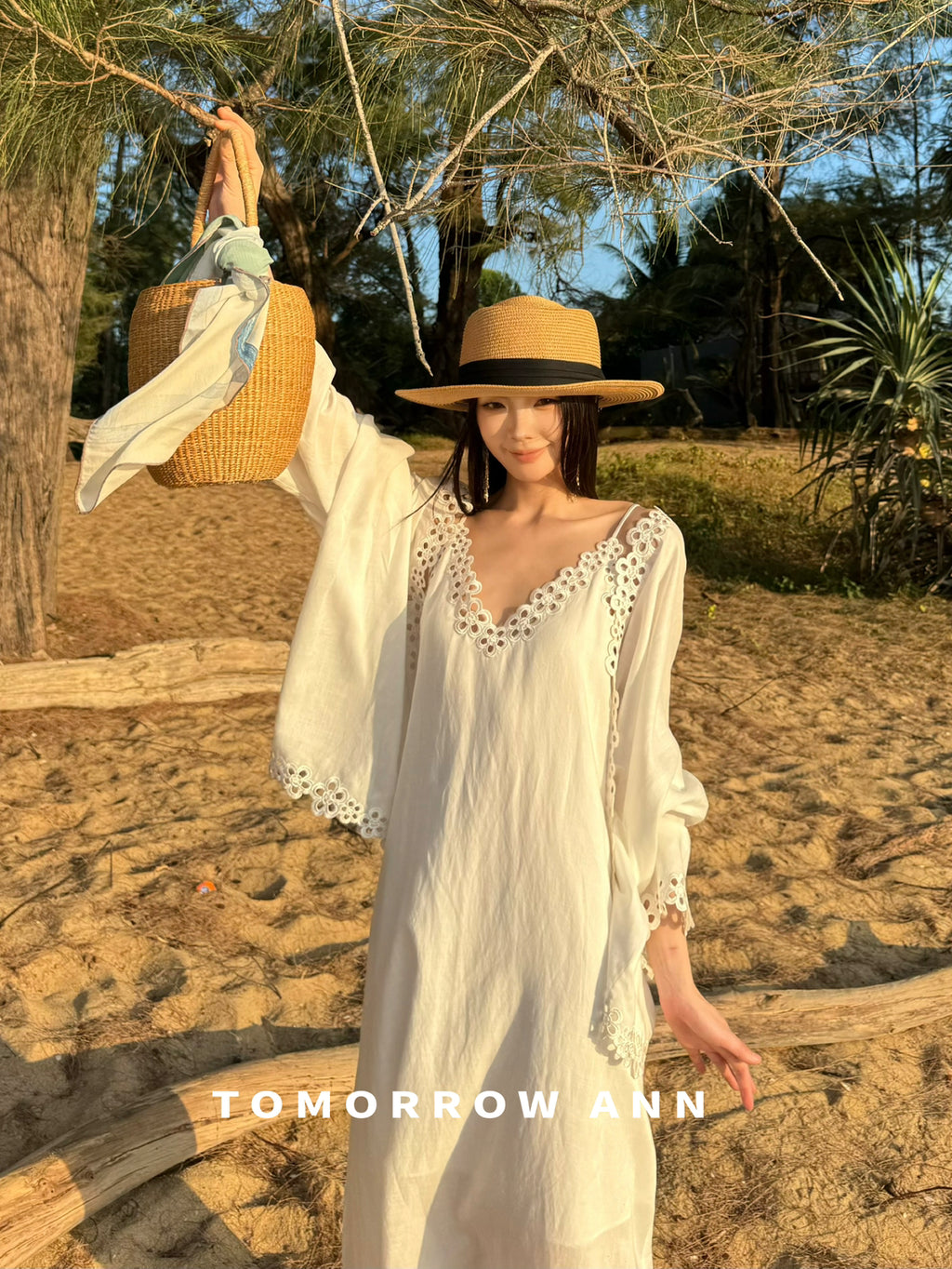 TOMORROW ANN Spring 2026 Elegant White Embroidery Cami Dress for Vacation