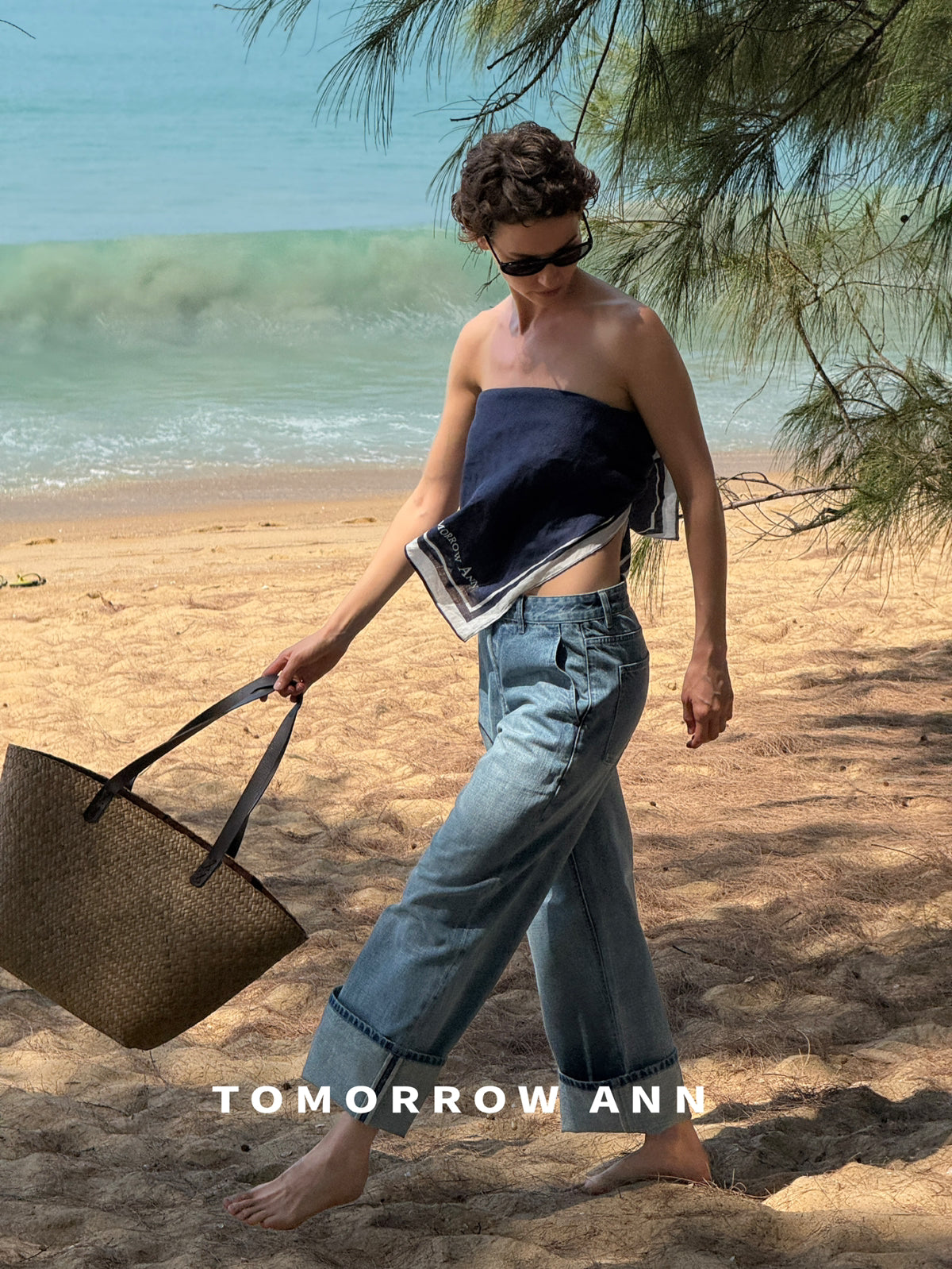 TOMORROW ANN Early Spring 2026 Collection - Classic High-Waist Straight Leg Washed Denim Jeans with Complimentary Belt