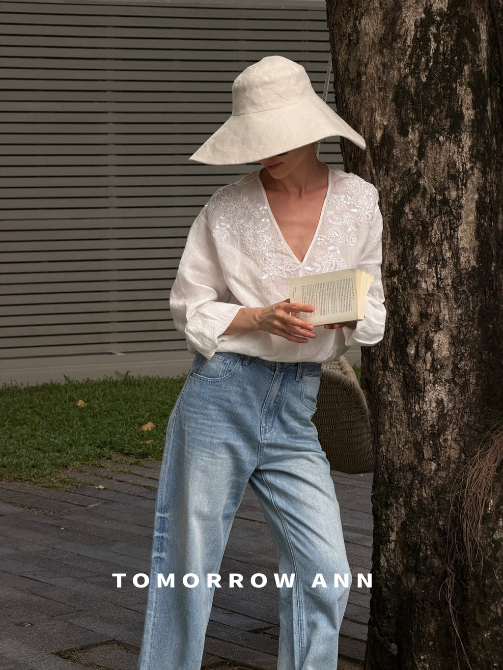 2026 Early Spring! [TOMORROW ANN] French Temperament Embroidery Sequin Fashion Blouse 12838# OZQ