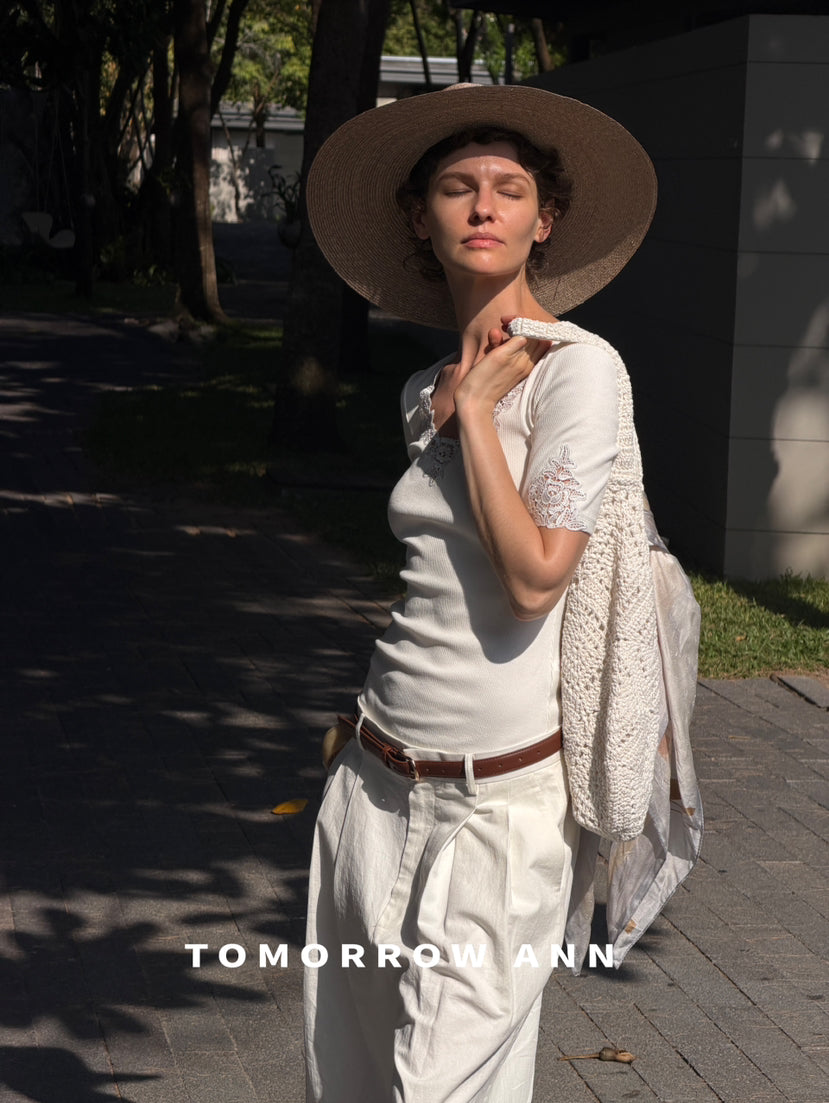 Early Spring 2026! 【TOMORROW ANN】Vintage Lace Patchwork Slimming Knit Top 12895# OZQ