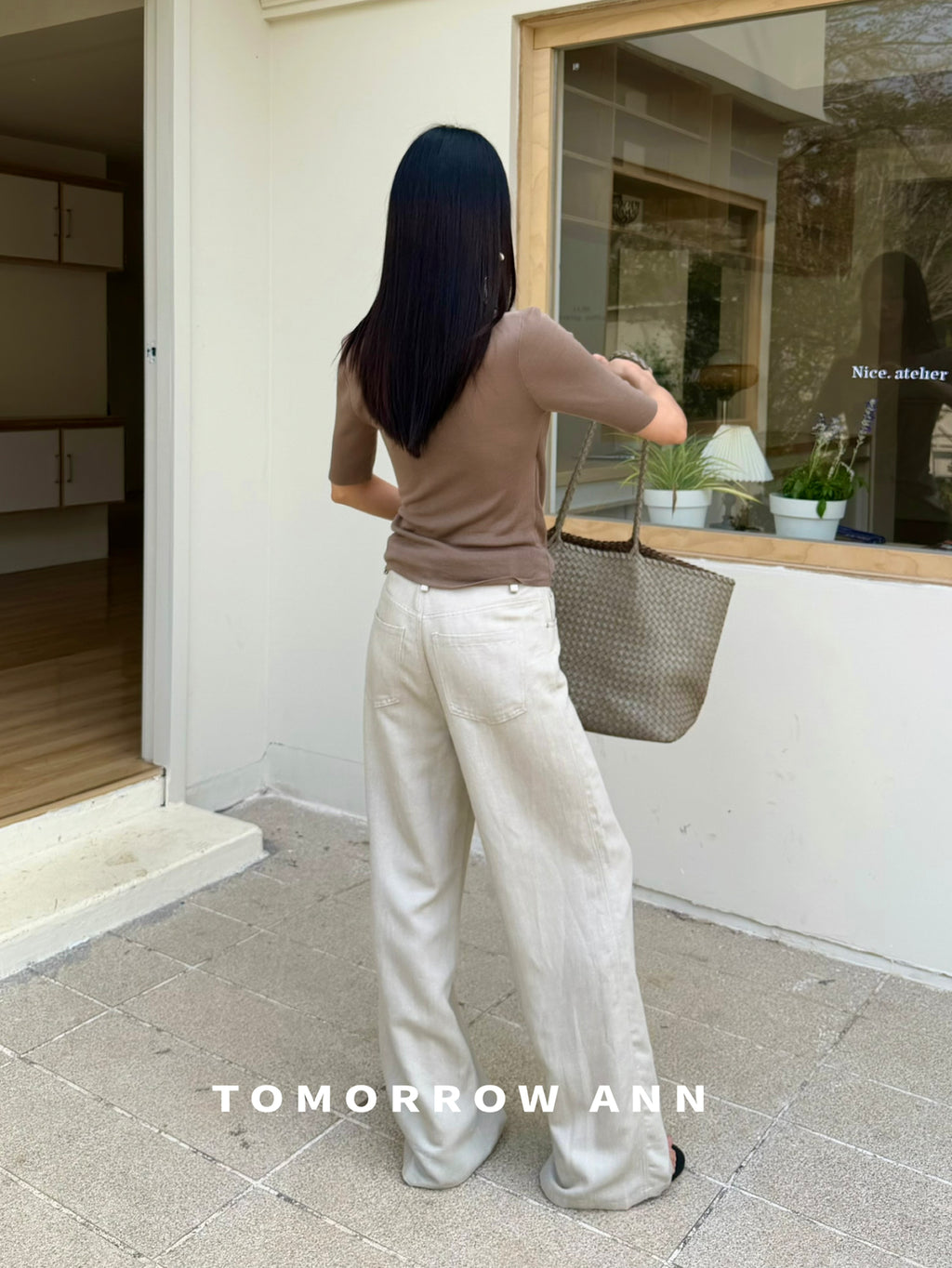 2026 Early Spring TOMORROW ANN Elegant V-Neck Slimming Ruched Blouse