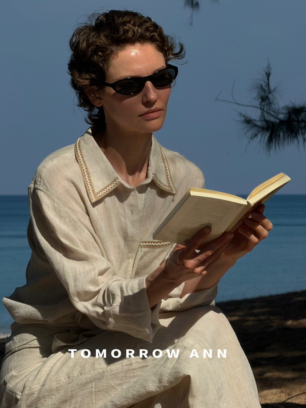 TOMORROW ANN Old Money Aesthetic Quiet Luxury Commuter Shirt - Spring 2026 Collection