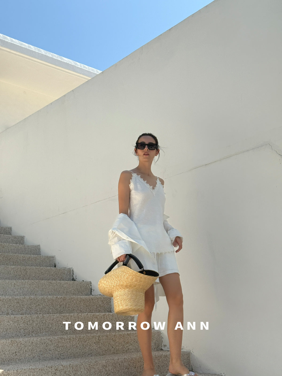 TOMORROW ANN Elegant Lace Trim Camisole - 2026 Spring Collection Chic Sleeveless Top