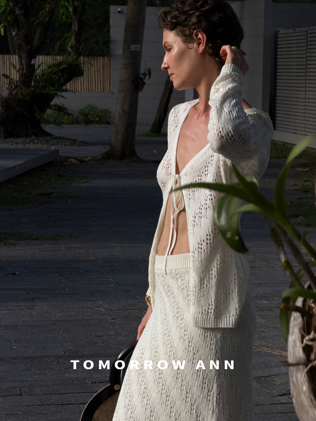 Tomorrow Ann Elegant V-Neck Tie-Front Designer Knit Cardigan - 2026 Early Spring Collection