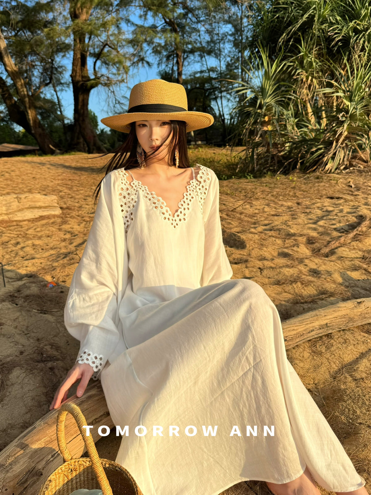 TOMORROW ANN Spring 2026 Elegant White Embroidery Cami Dress for Vacation