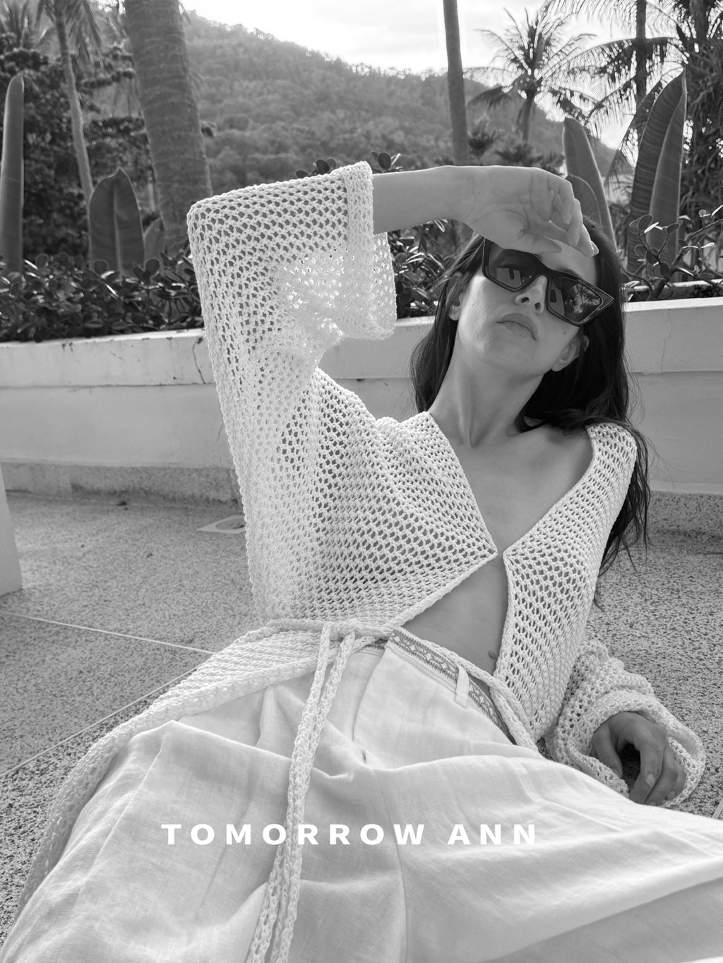 Tomorrow Ann Elegant Hollow-Out Minimalist Knit Cardigan with Waist Belt