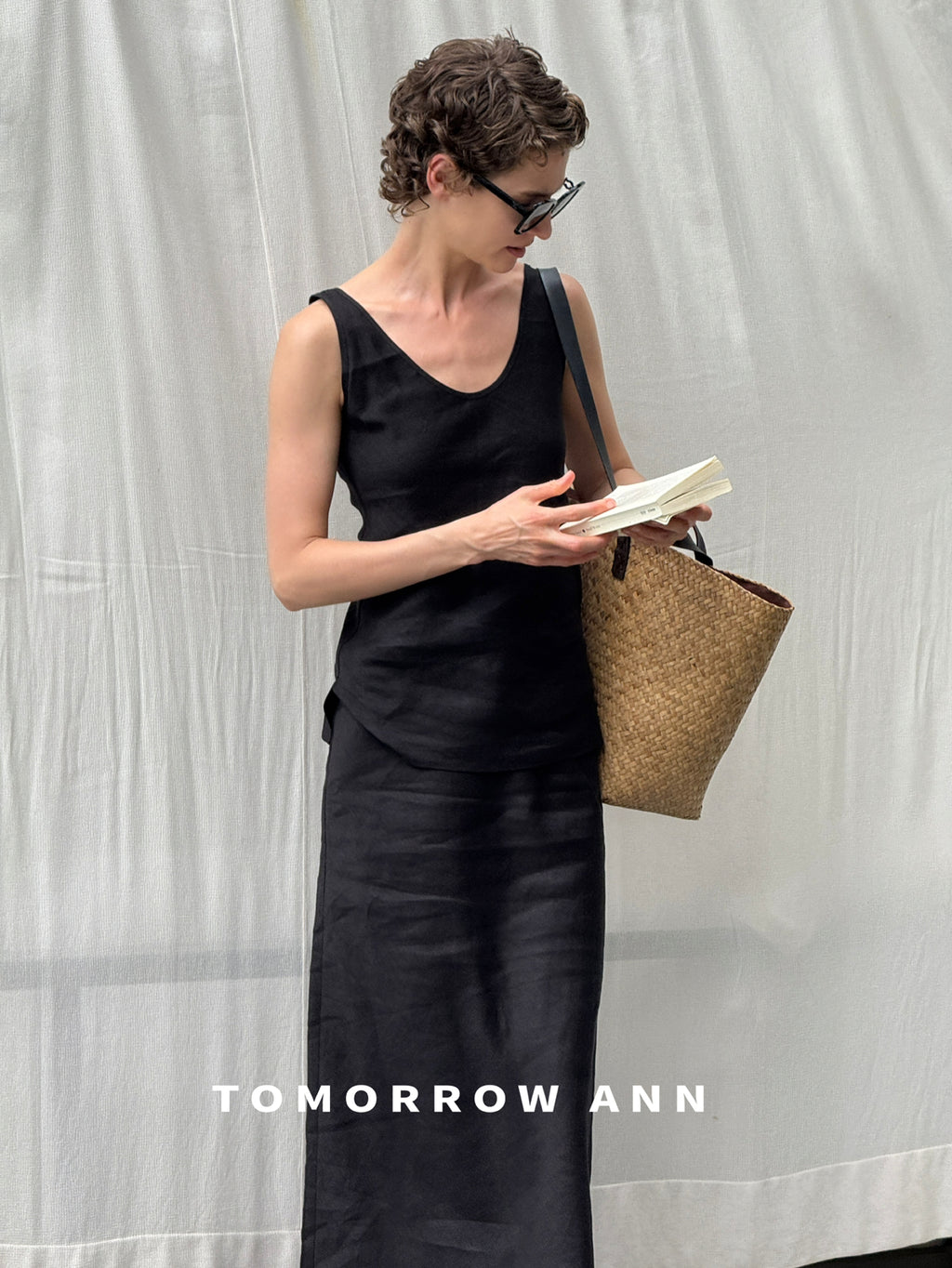TOMORROW ANN Early Spring High-End Temperament Slimming A-Line Maxi Skirt