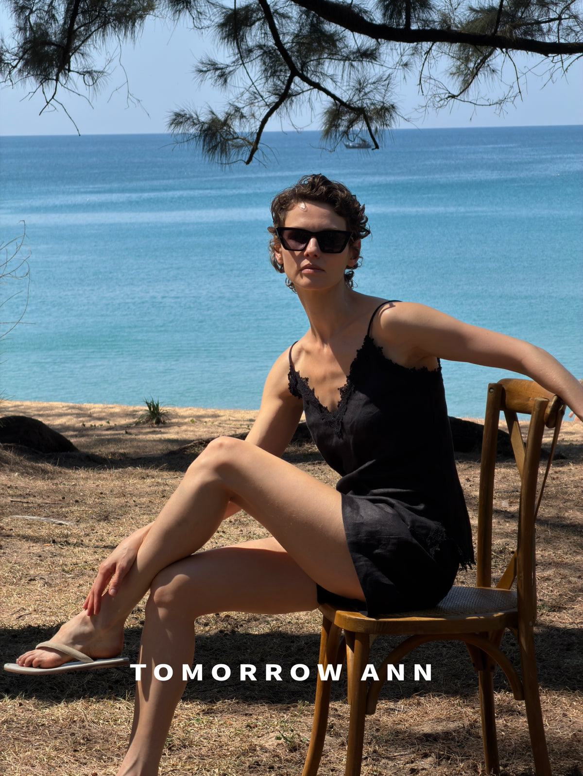 TOMORROW ANN Elegant Lace Trim Camisole - 2026 Spring Collection Chic Sleeveless Top