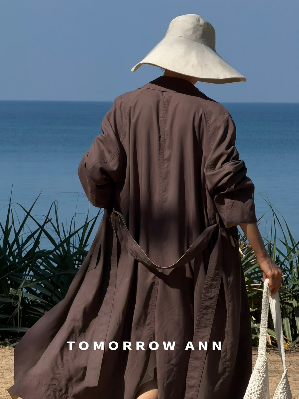 TOMORROW ANN 2026 Spring Collection! Elegant Relaxed Contrast Lapel Long Trench Coat with Belt