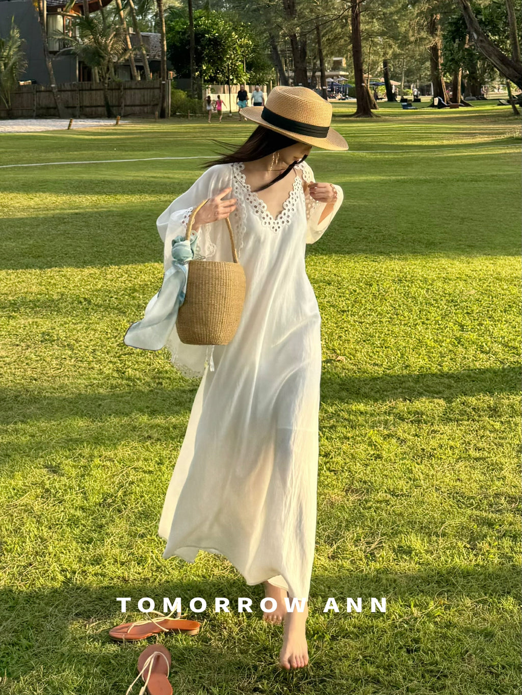 TOMORROW ANN Spring 2026 Elegant White Embroidery Cami Dress for Vacation
