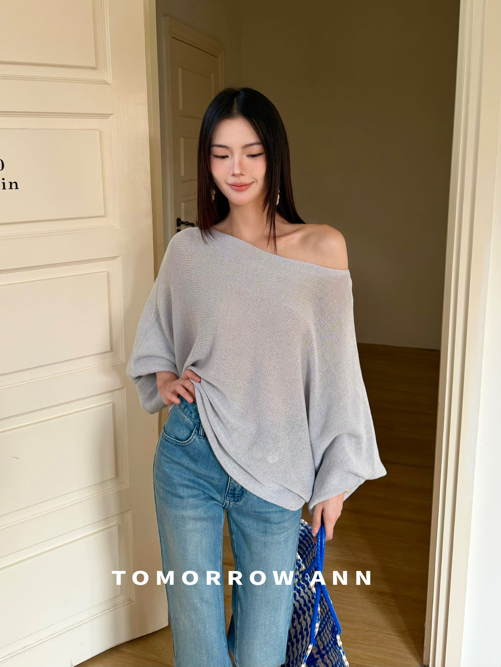 TOMORROW ANN Spring 2026 Minimalist Slim Bootcut Washed Denim Jeans