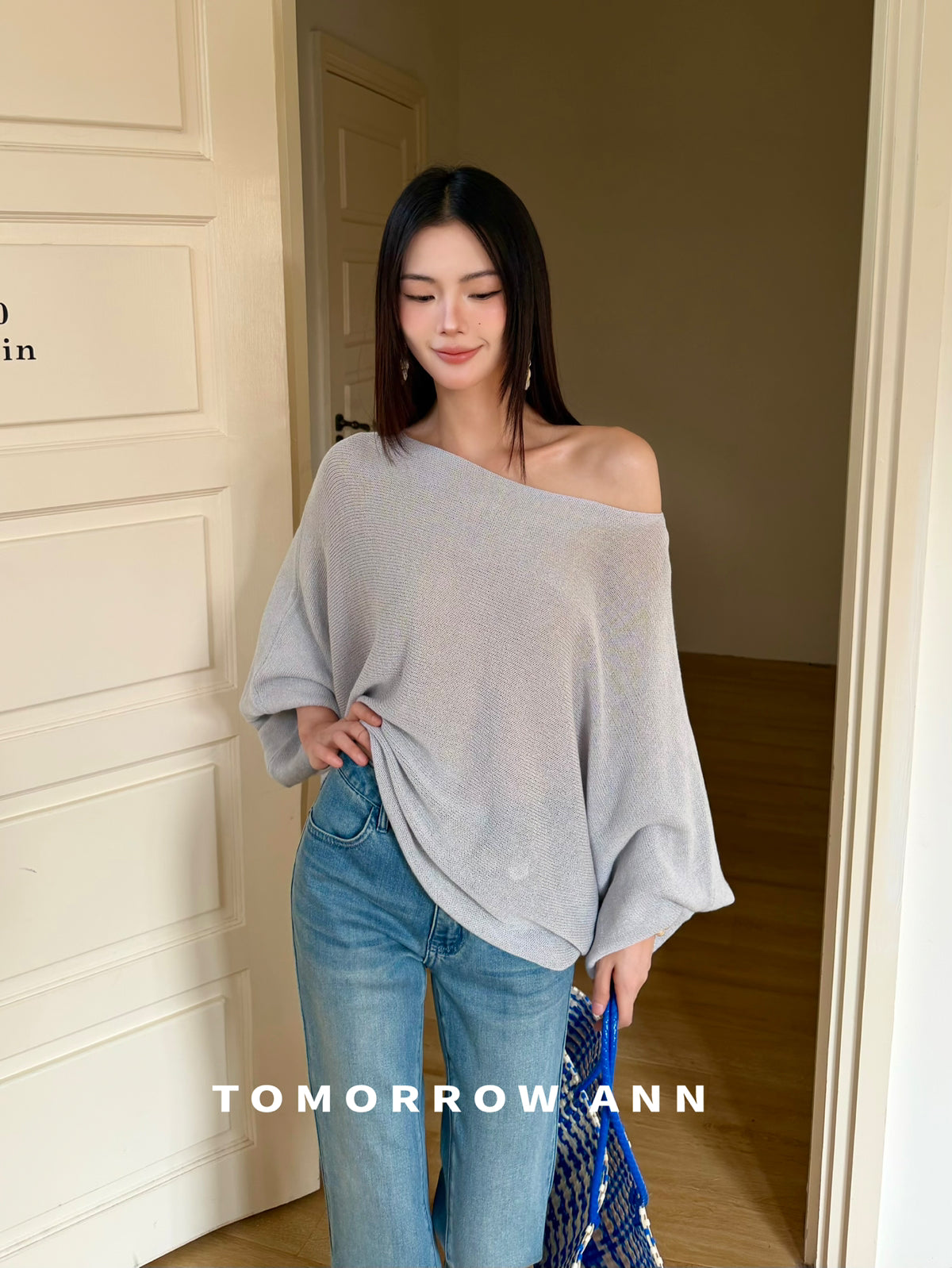 TOMORROW ANN Spring 2026 Minimalist Slim Bootcut Washed Denim Jeans