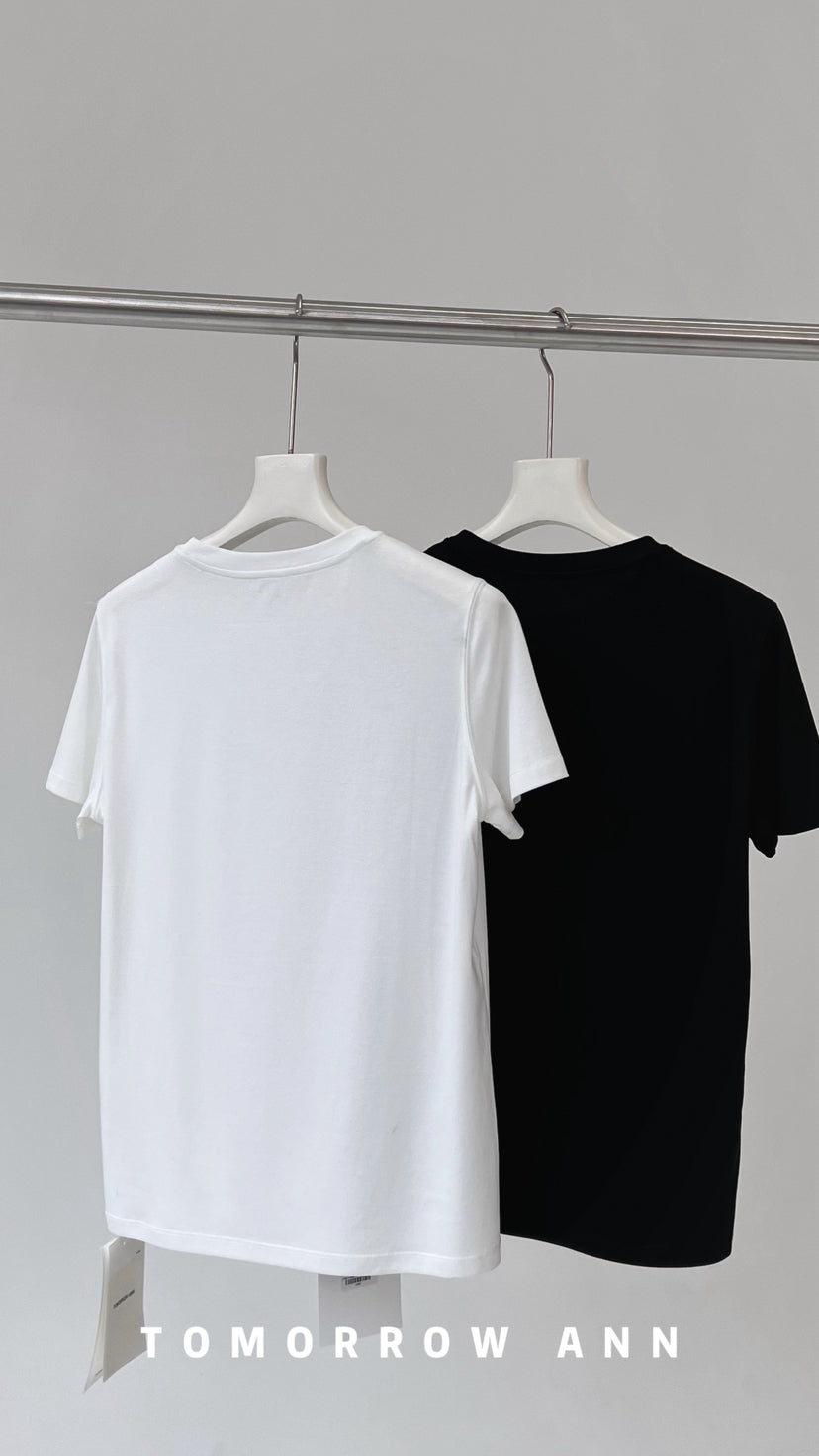 TOMORROW ANN Early Spring 2026 Premium Minimalist Solid Color Short Sleeve T-Shirt