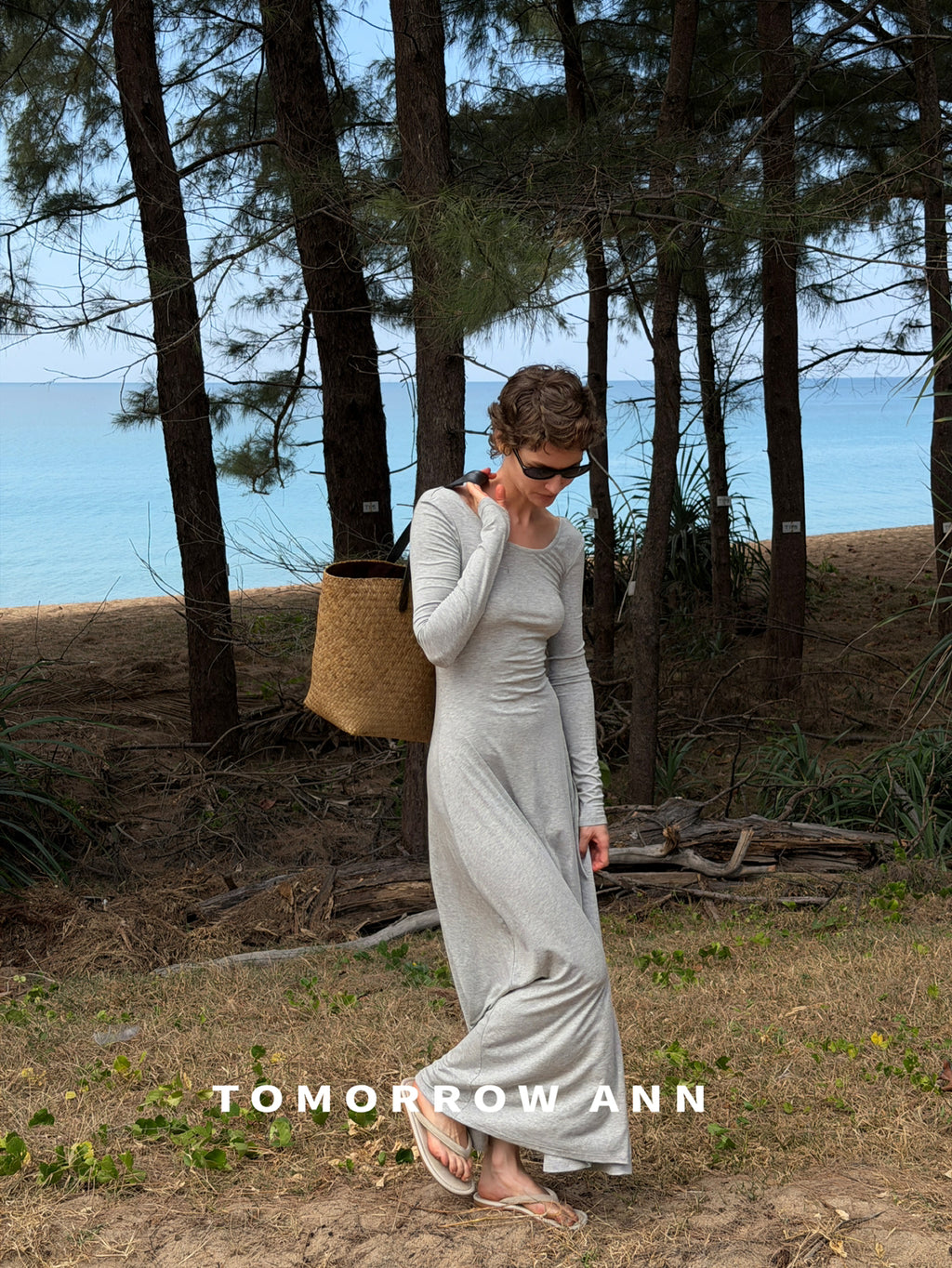 TOMORROW ANN Early Spring Minimalist Backless Lace-Up Casual Maxi Dress