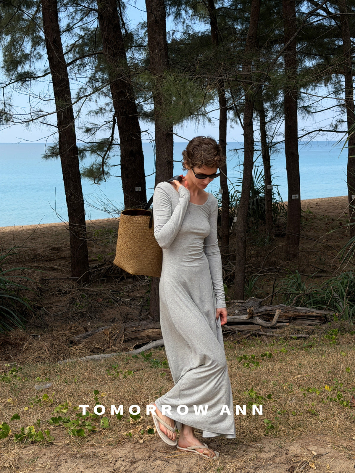 TOMORROW ANN Early Spring Minimalist Backless Lace-Up Casual Maxi Dress