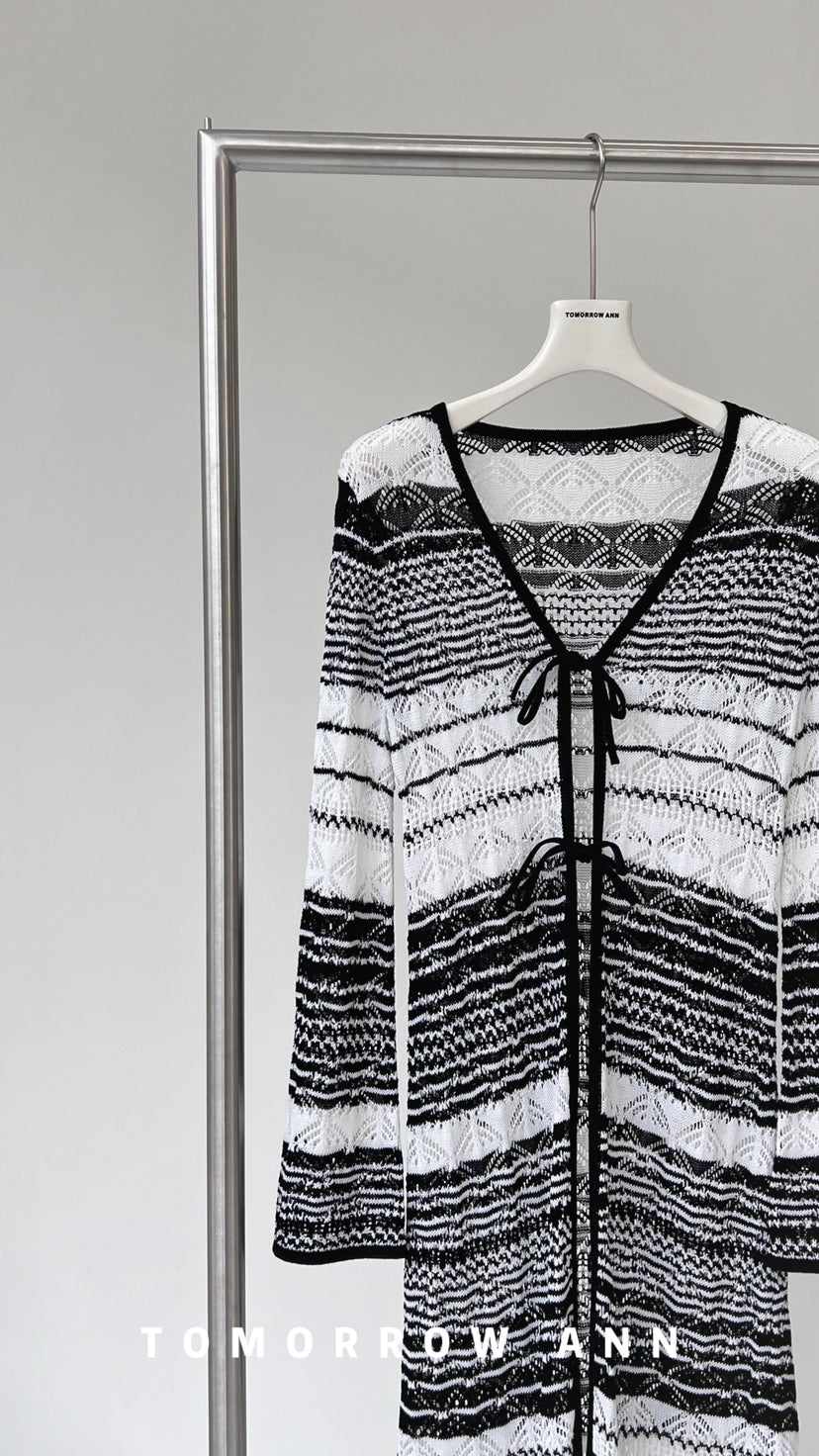 [TOMORROW ANN] Elegant Chic Striped Long Knit Cardigan for Women