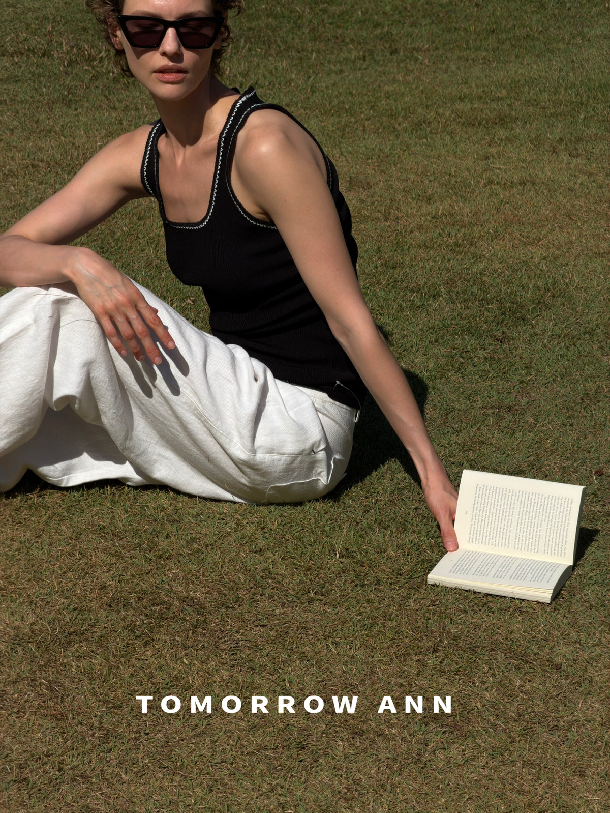 2026 Early Spring! [TOMORROW ANN] Minimalist Contrast Topstitch Slim Vest 12800# OZQ