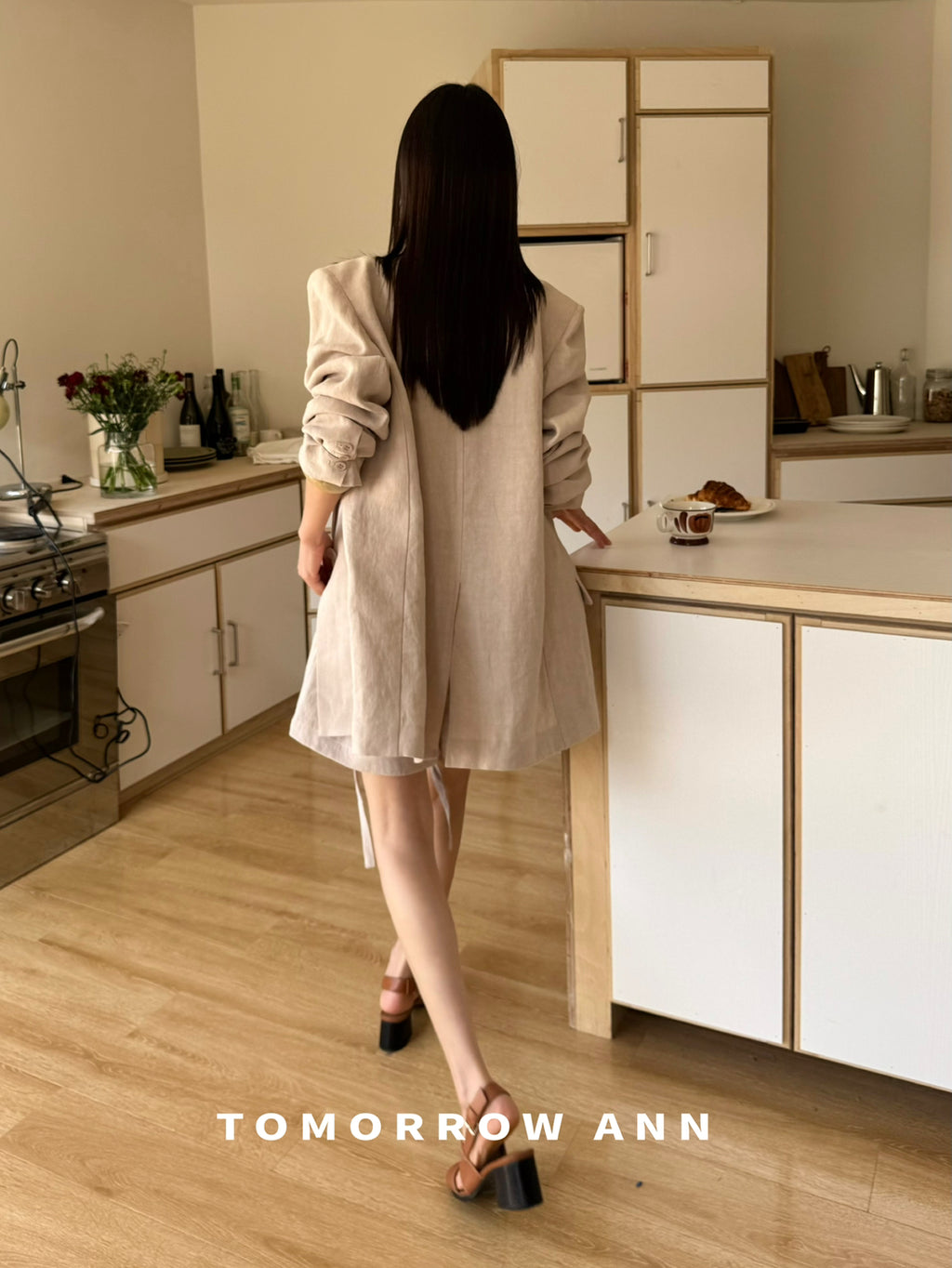 TOMORROW ANN Women's Minimalist Commuter Solid Blazer - 2026 Early Spring Collection