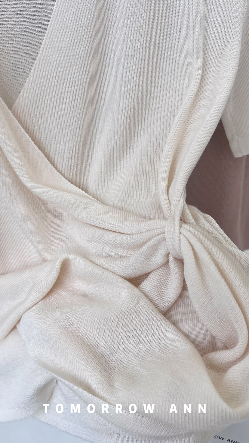 2026 Early Spring TOMORROW ANN Elegant V-Neck Slimming Ruched Blouse