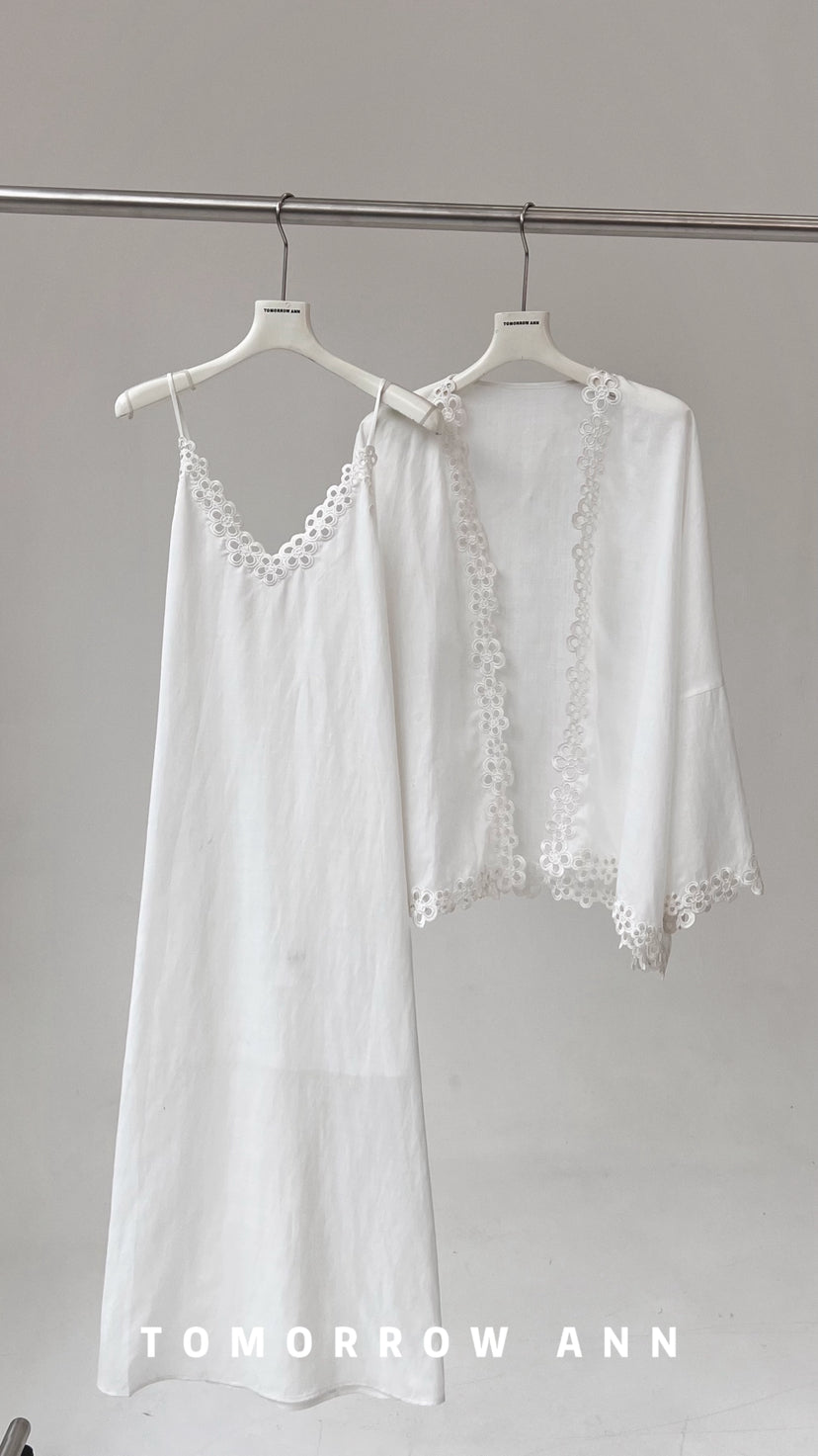 TOMORROW ANN Spring 2026 Elegant White Embroidery Cami Dress for Vacation