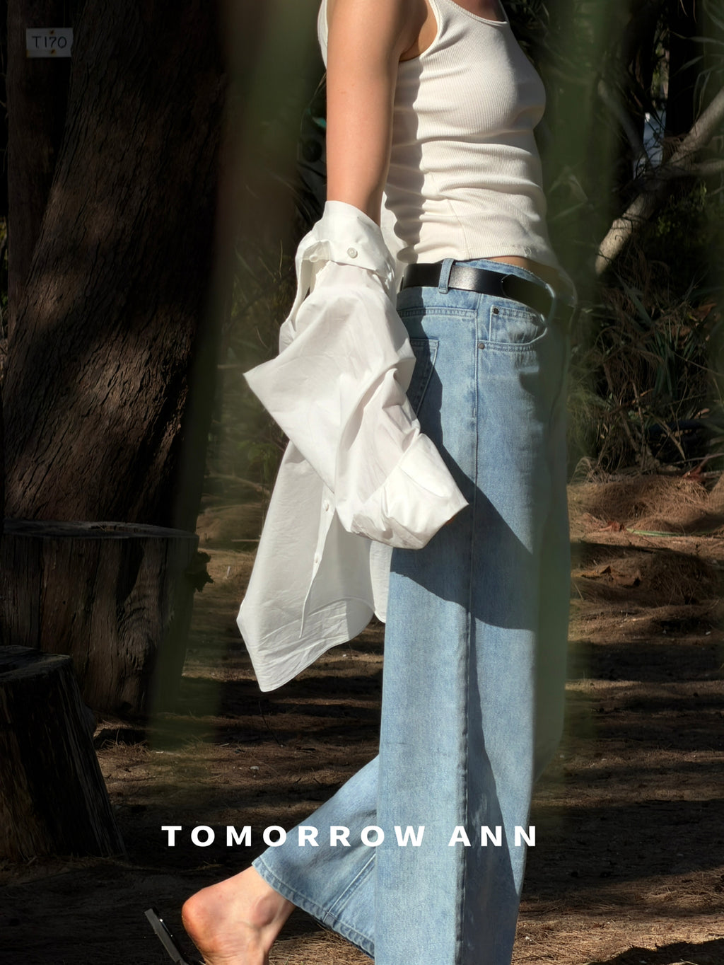 TOMORROW ANN Minimalist Washed Casual Straight Leg Denim Jeans with Belt