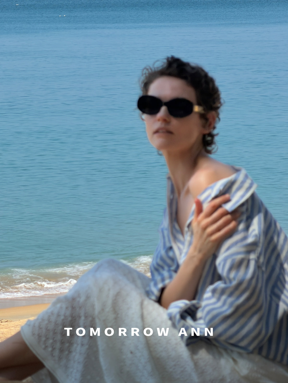 TOMORROW ANN Elegant Striped Commuter Fashion Shirt for Women - Early Spring Collection