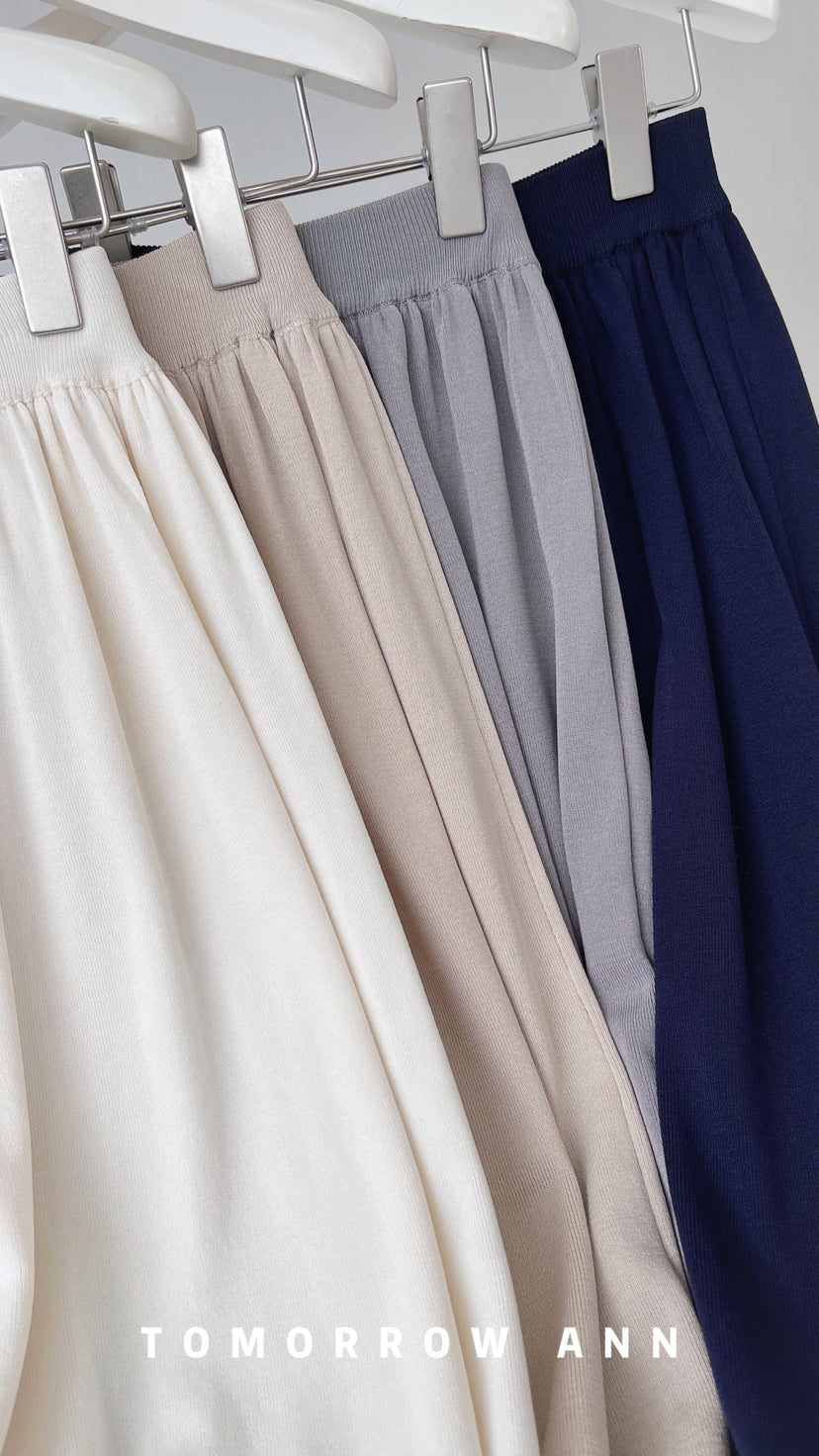 TOMORROW ANN Elegant Pleated High-Waist Slimming Maxi Skirt for 2026 Early Spring