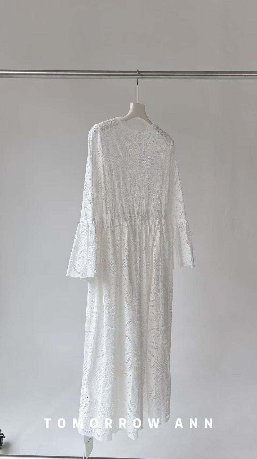 TOMORROW ANN Vintage Hollow-out Crochet V-Neck Maxi Dress - 2026 Early Spring Collection