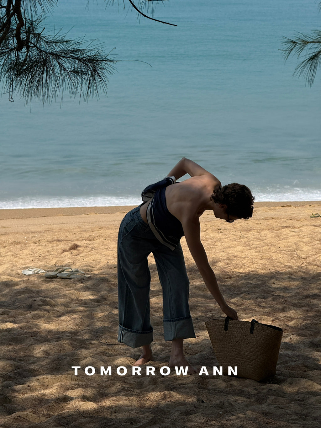 TOMORROW ANN Early Spring 2026 Collection - Classic High-Waist Straight Leg Washed Denim Jeans with Complimentary Belt
