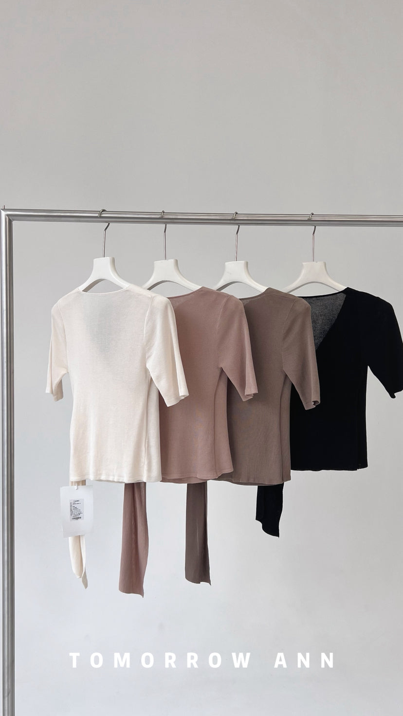 2026 Early Spring TOMORROW ANN Elegant V-Neck Slimming Ruched Blouse