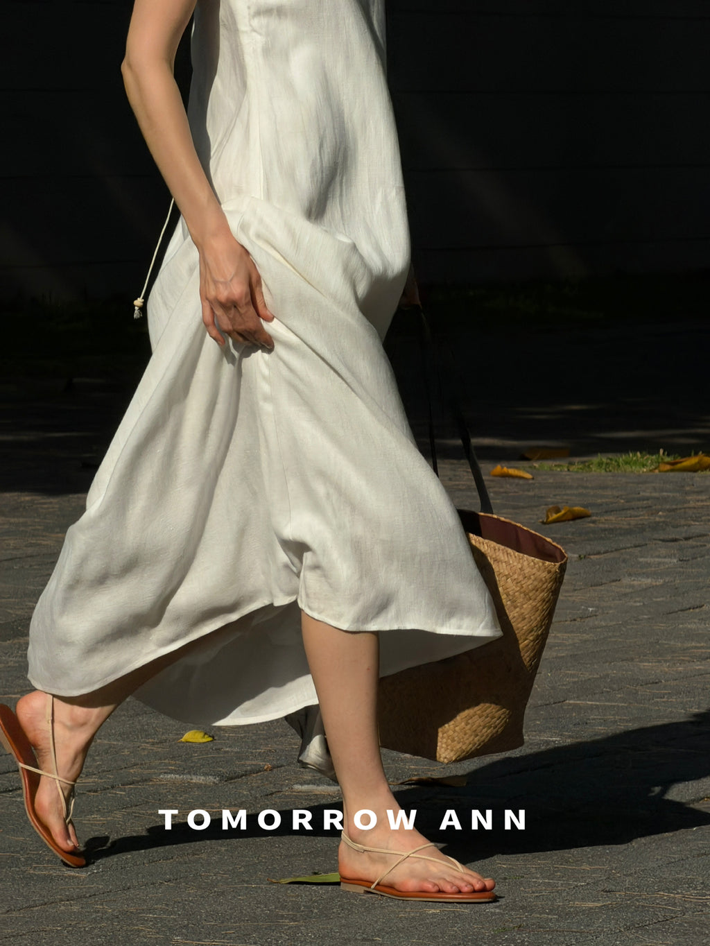 TOMORROW ANN 2026 Early Spring Minimalist V-Neck Loose Fashion Maxi Dress