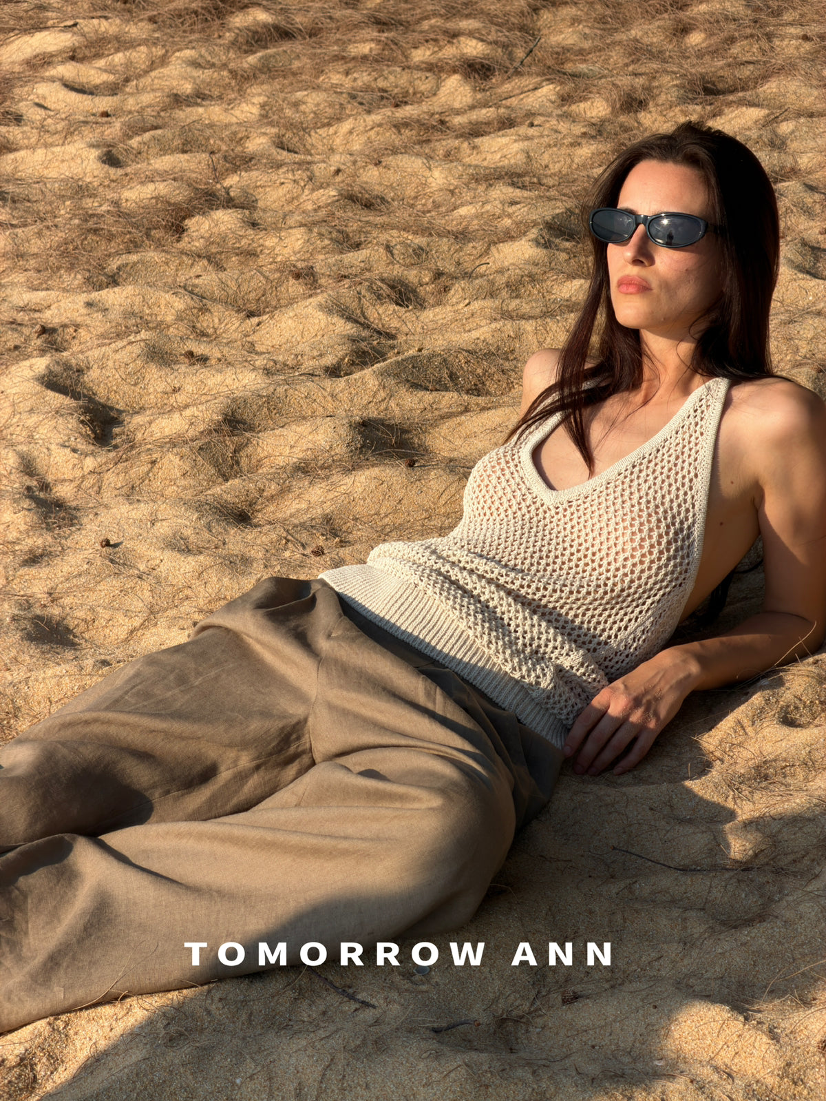 TOMORROW ANN Early Spring Designer Halter Neck Hollow-Out Fashion Vest