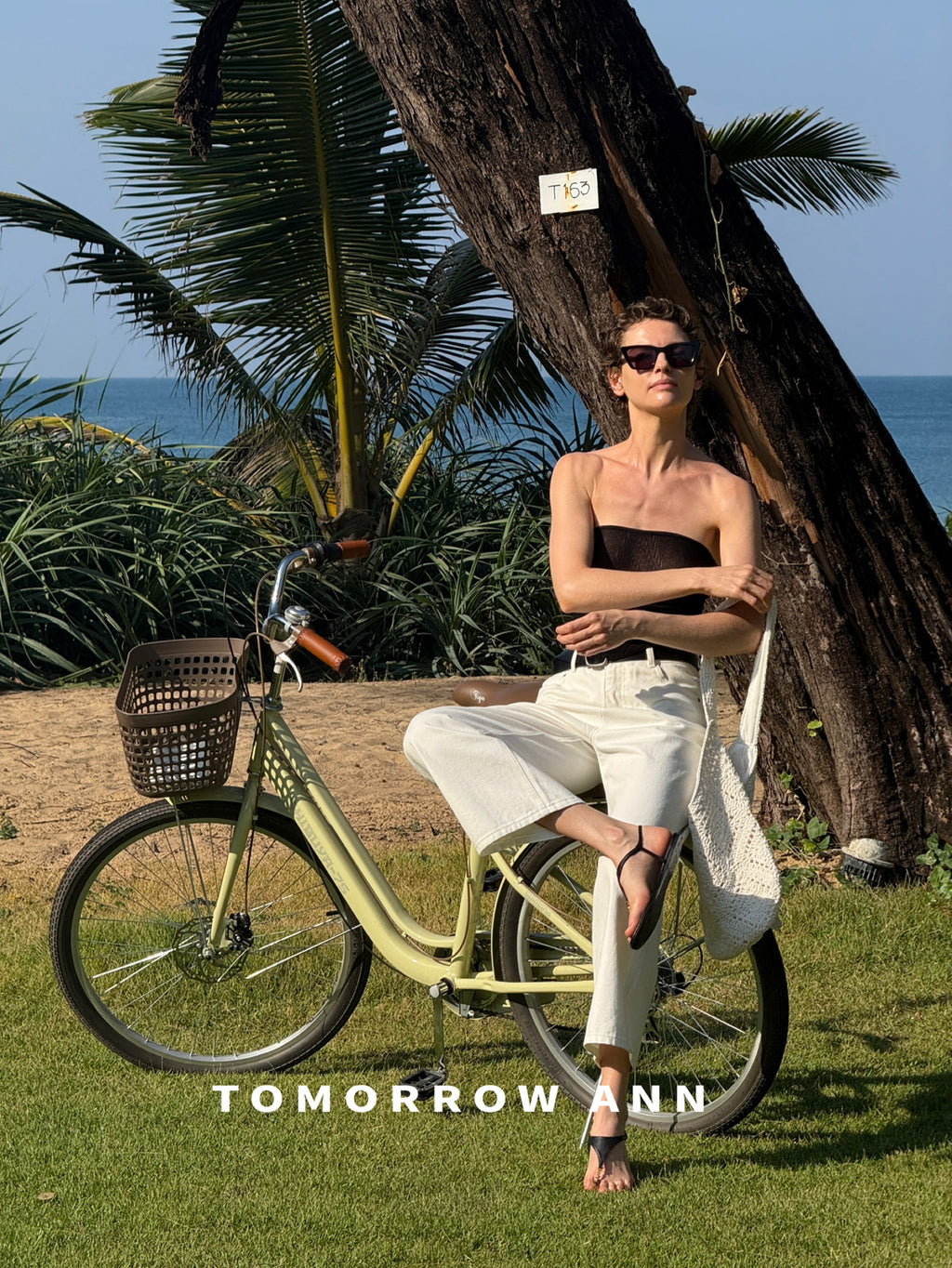 TOMORROW ANN Minimalist Washed Casual Straight Leg Denim Jeans with Belt